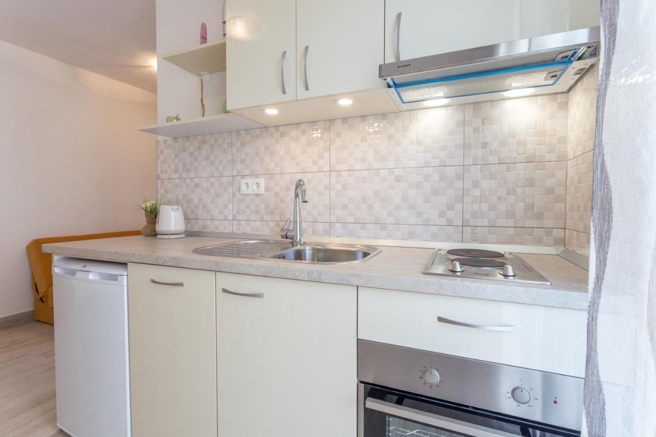 Apartments Sanja Хвар Экстерьер фото