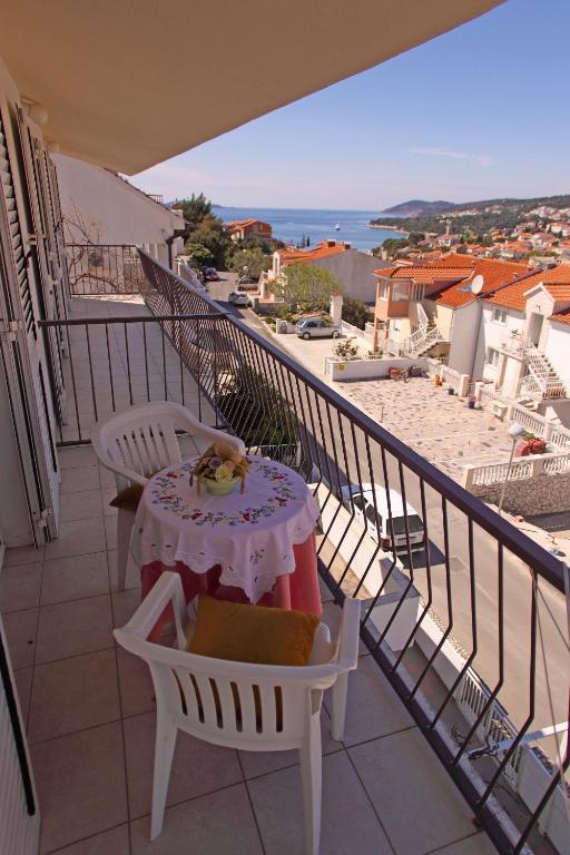 Apartments Sanja Хвар Экстерьер фото