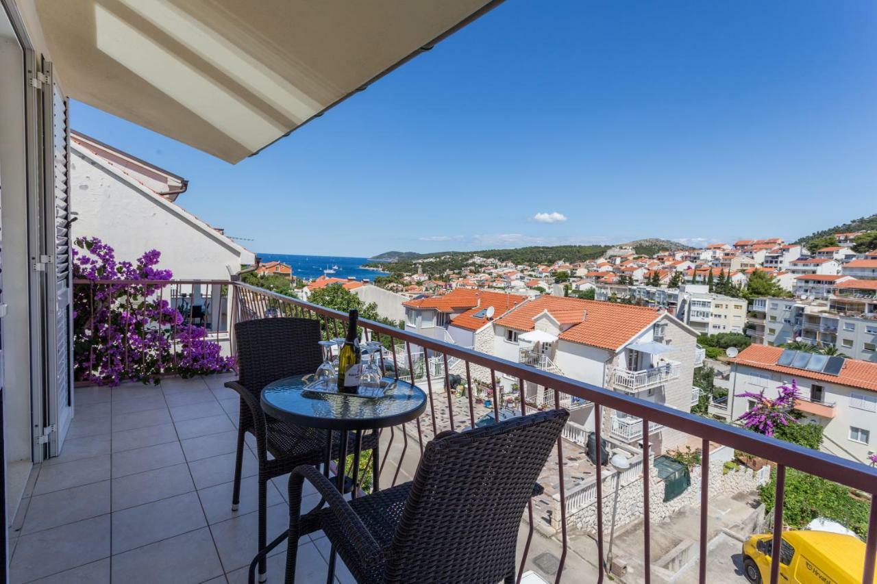 Apartments Sanja Хвар Экстерьер фото