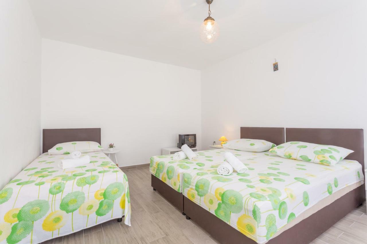 Apartments Sanja Хвар Экстерьер фото