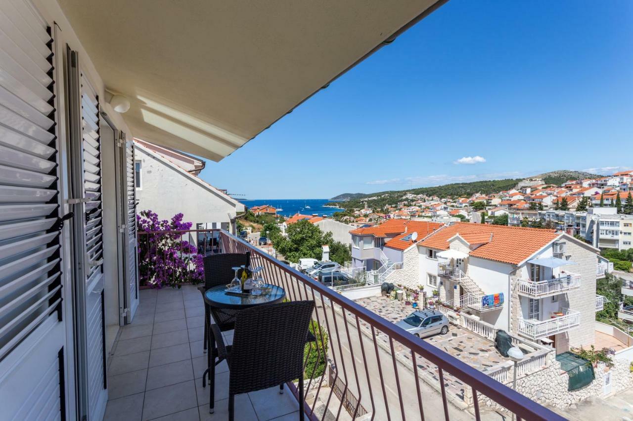 Apartments Sanja Хвар Экстерьер фото