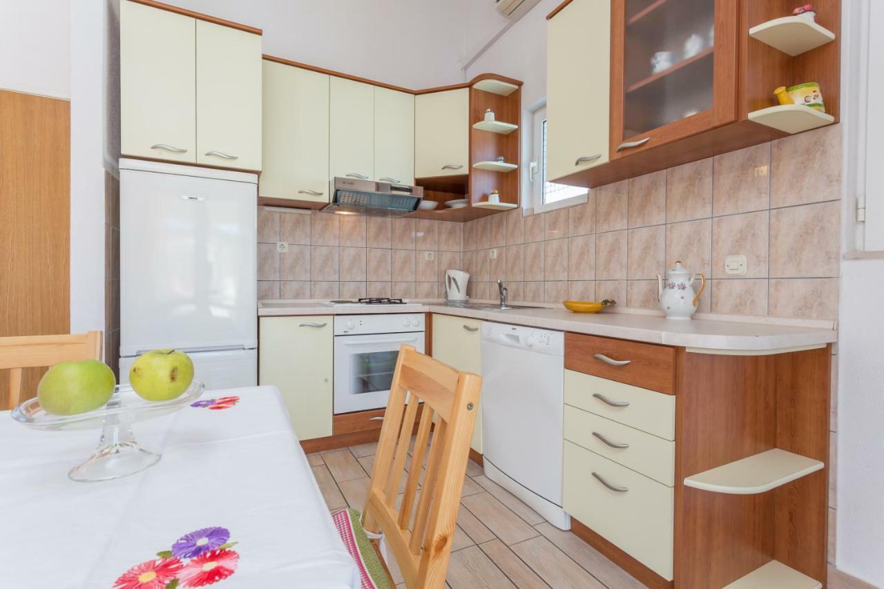 Apartments Sanja Хвар Экстерьер фото
