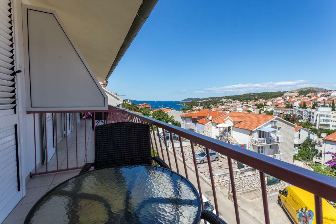 Apartments Sanja Хвар Экстерьер фото