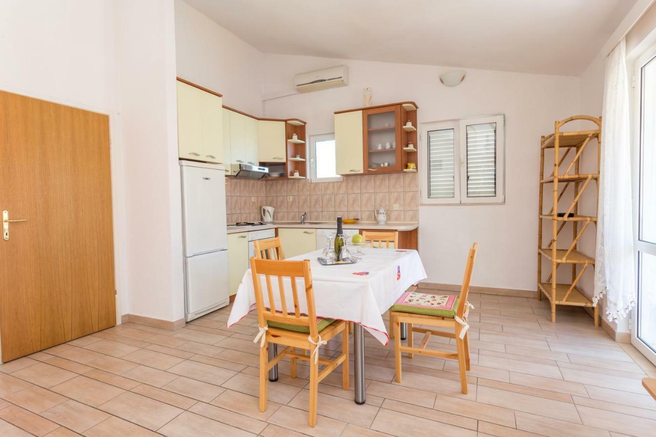 Apartments Sanja Хвар Экстерьер фото