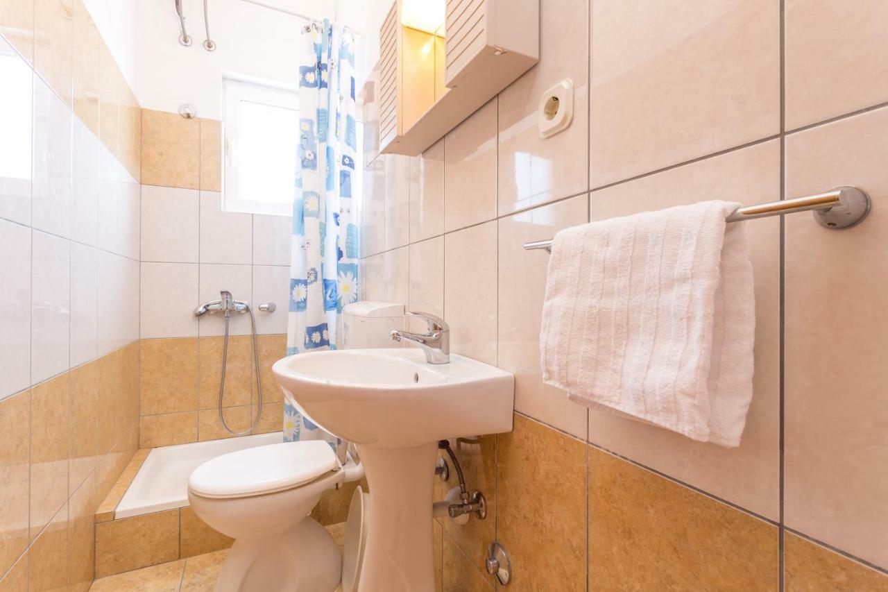 Apartments Sanja Хвар Экстерьер фото