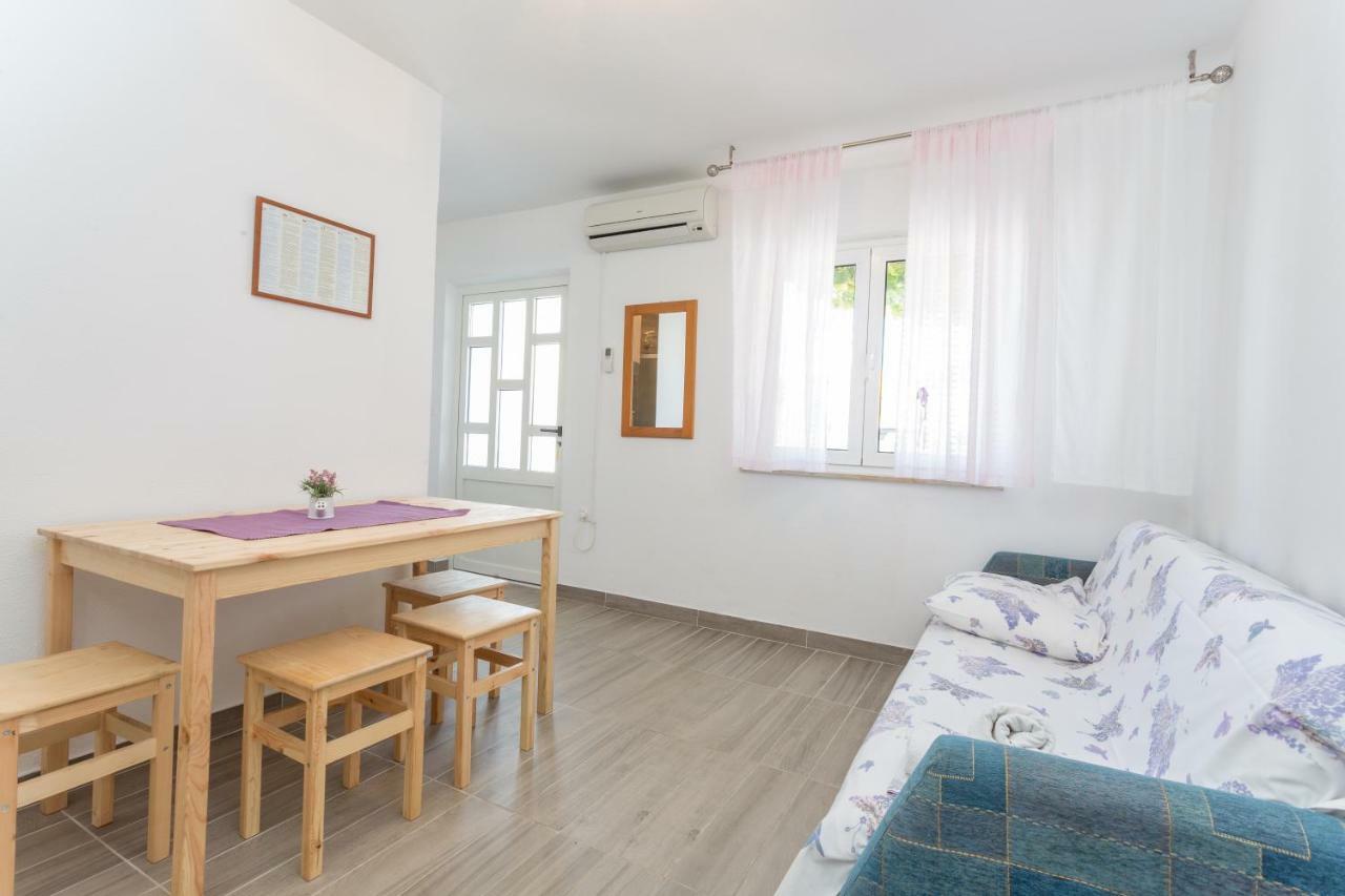 Apartments Sanja Хвар Экстерьер фото
