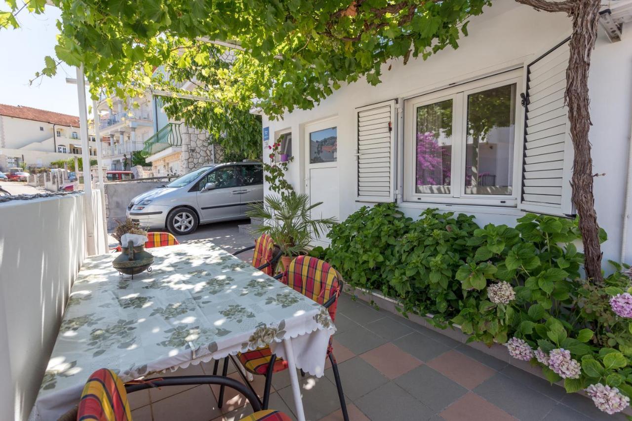 Apartments Sanja Хвар Экстерьер фото