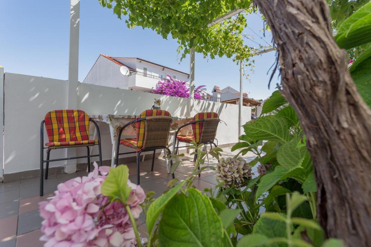 Apartments Sanja Хвар Экстерьер фото